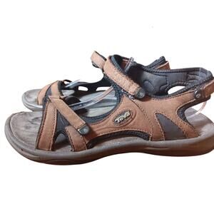 Teva Neota Sandals size 9